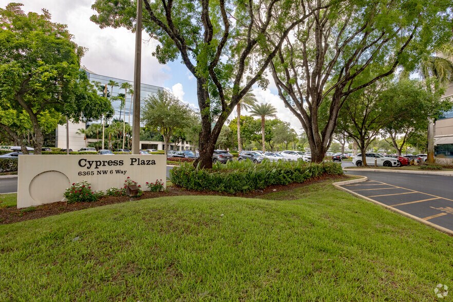 More Photos Of 6365 NW 6th Way, Fort Lauderdale Office For Lease