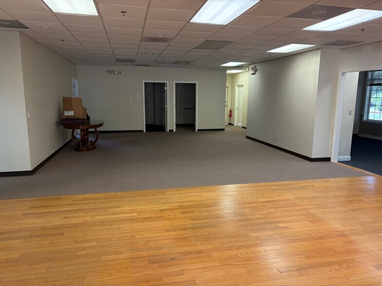 More Photos Of 124 Mead Rd, Hardeeville Warehouse For Lease