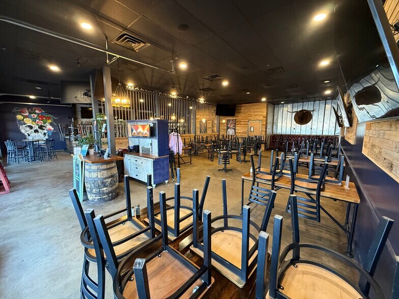 More Photos Of 3620 Pelham Rd, Greenville Freestanding For Lease