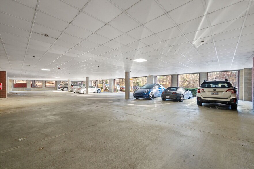 More Photos Of 501 Eastowne Dr, Chapel Hill Office For Lease