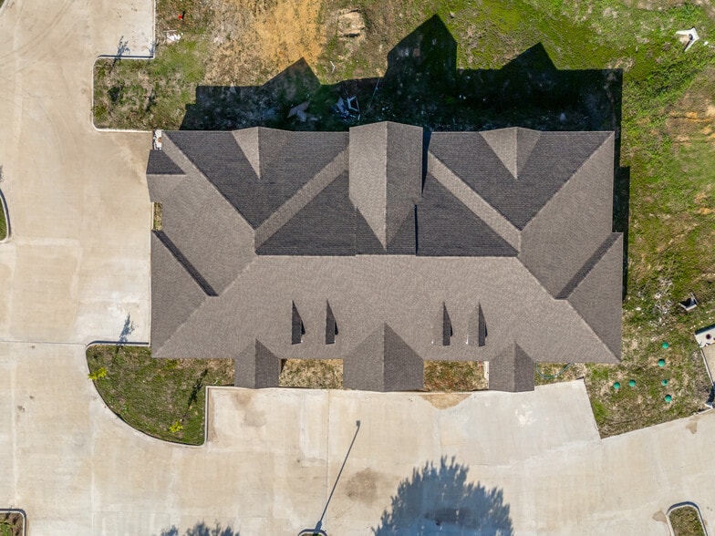 More Photos Of 2821 Jessica Ln, Lucas Office For Sale