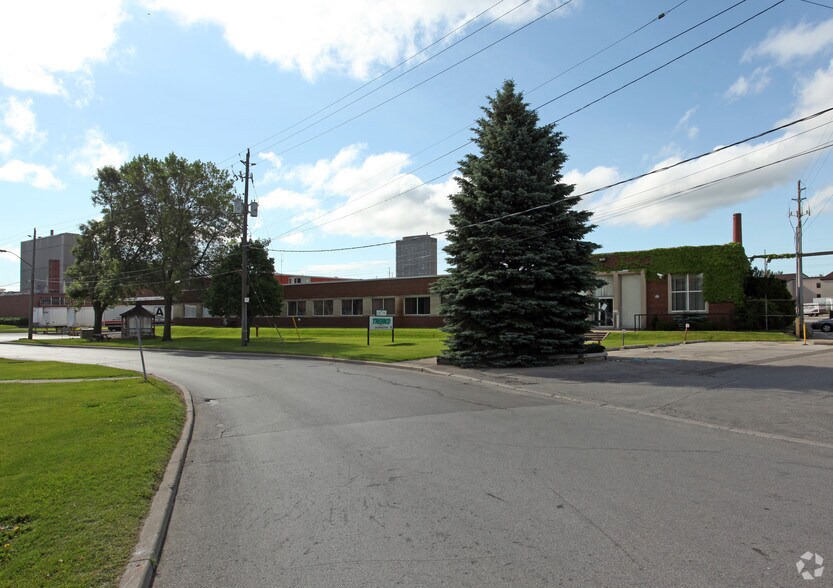 Primary Photo Of 215 Wicksteed Ave, Toronto Distribution For Lease
