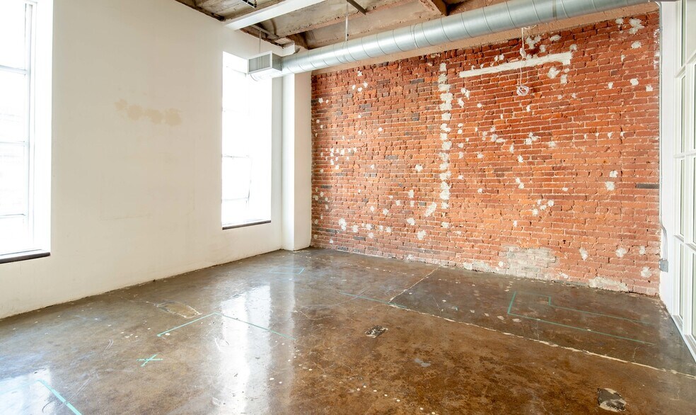 More Photos Of 731 S Broadway, Los Angeles Loft Creative Space For Lease