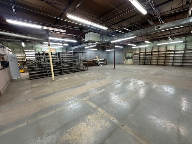 More Photos Of 14333-14347 Fenkell St, Detroit Freestanding For Lease