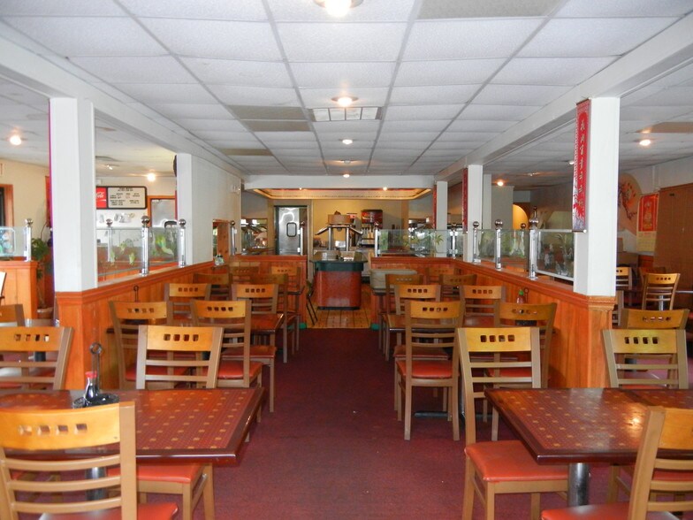 More Photos Of 1475 John C Calhoun Dr, Orangeburg Restaurant For Sale