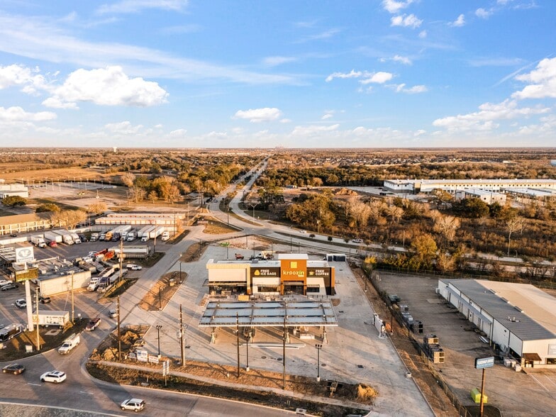 More Photos Of 2717 FM 2218 rd, Rosenberg Storefront For Sale