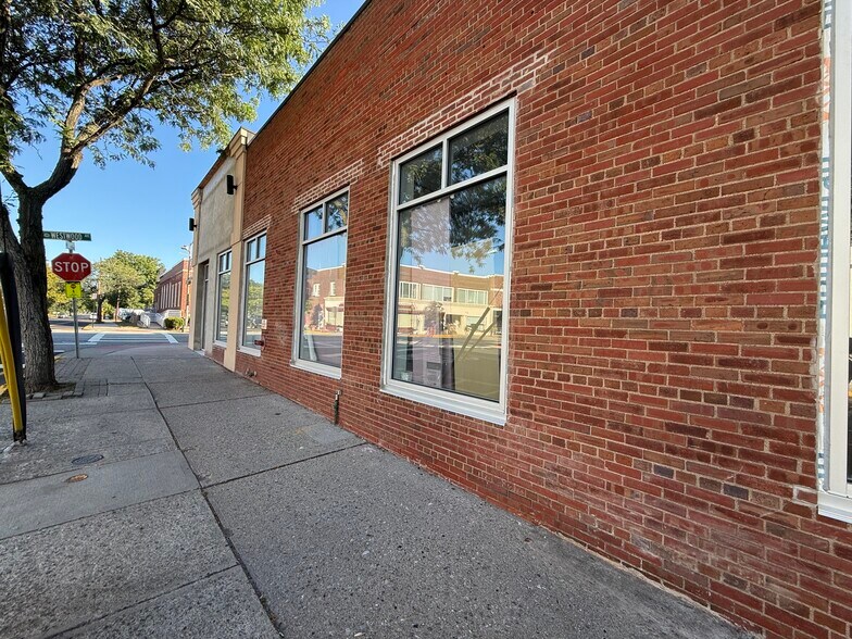 More Photos Of 209-211 Westwood Ave, Westwood Restaurant For Lease