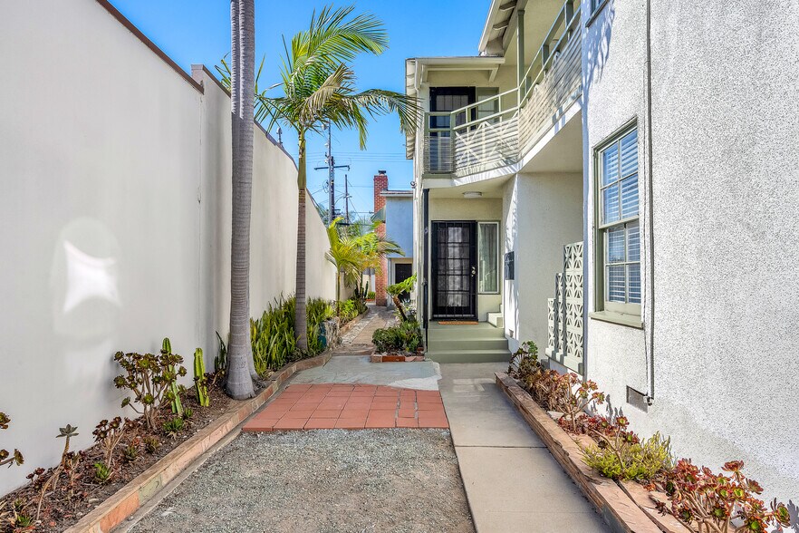 More Photos Of 2363 Torrance Blvd, Torrance Apartments For Sale