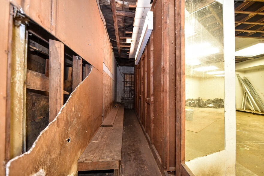 More Photos Of 154 Main St, Butler Storefront Retail Residential For Sale