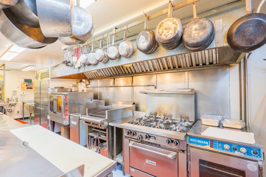 More Photos Of 333 Kent Rd, Kent Restaurant For Sale