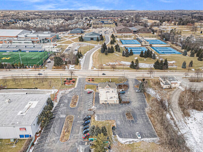 More Photos Of 2295 S State St, Ann Arbor Freestanding For Sale