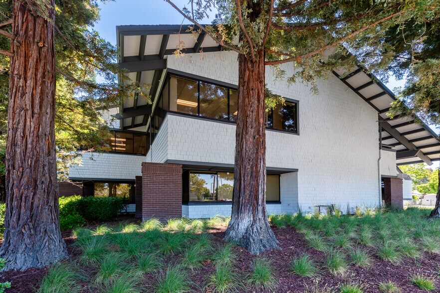 More Photos Of 1001 N Rengstorff Ave, Mountain View Office For Sale