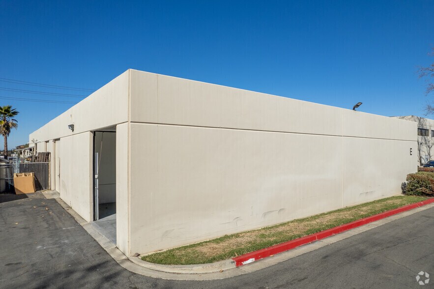 More Photos Of 22600-A Lambert St, Lake Forest Flex For Lease