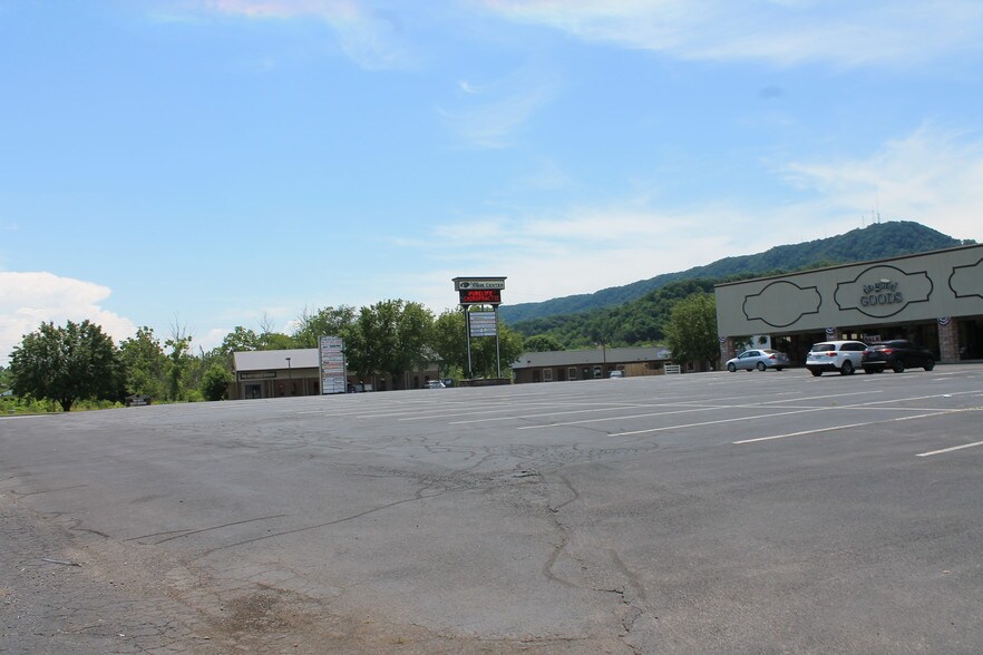 More Photos Of 935 Wilcox Ct, Kingsport Unknown For Lease