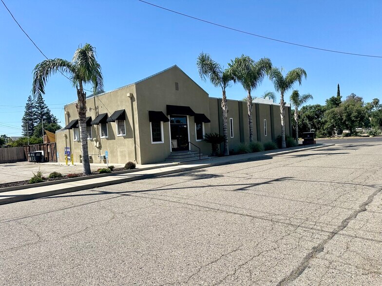 More Photos Of 1001 W Noble Ave, Visalia Specialty For Sale