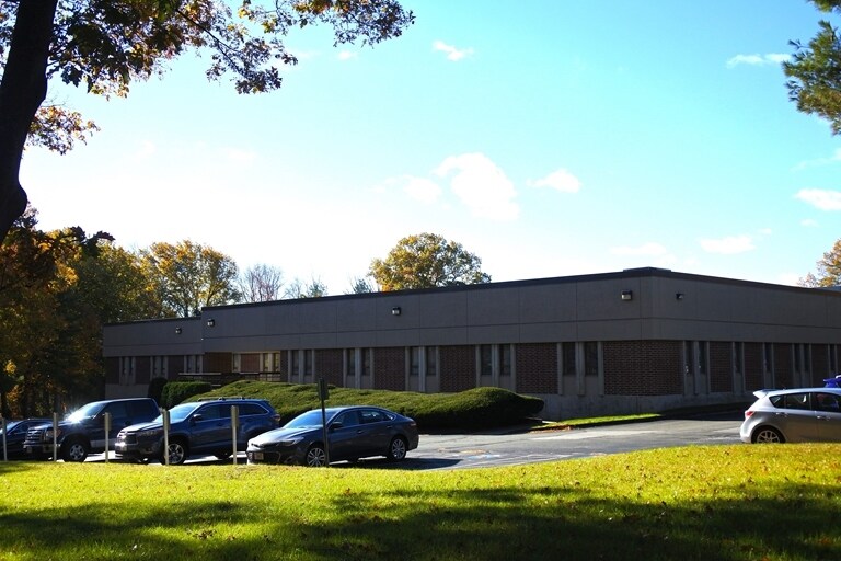 More Photos Of 755 Middlesex Tpke, Billerica Light Manufacturing For Sale