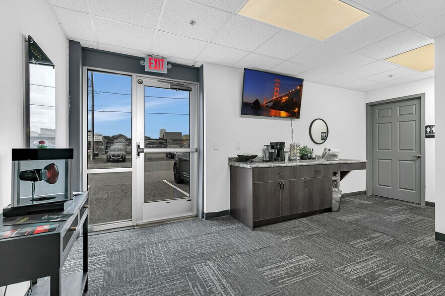 More Photos Of 585 1st St SE, Saint Cloud Warehouse For Sale