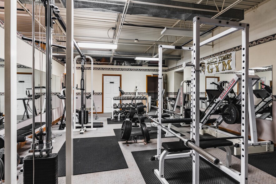 More Photos Of 800 Division St, Parkersburg Medical For Sale