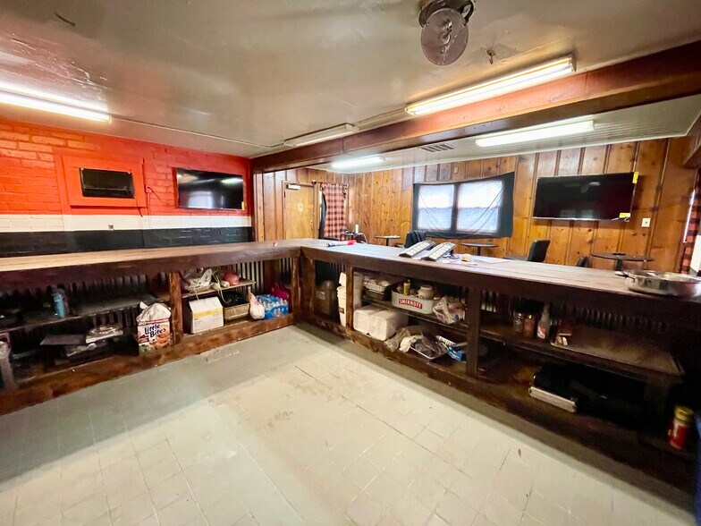 More Photos Of 1799 E 21st St, Merced Flex For Sale