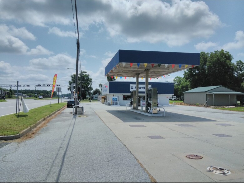 More Photos Of 3865 Ocean Gtwy, Linkwood Service Station For Sale