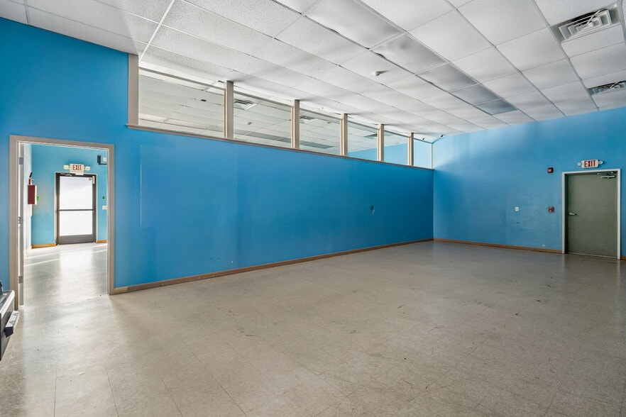 More Photos Of 2400 Highland Ave, Columbia Daycare Center For Lease