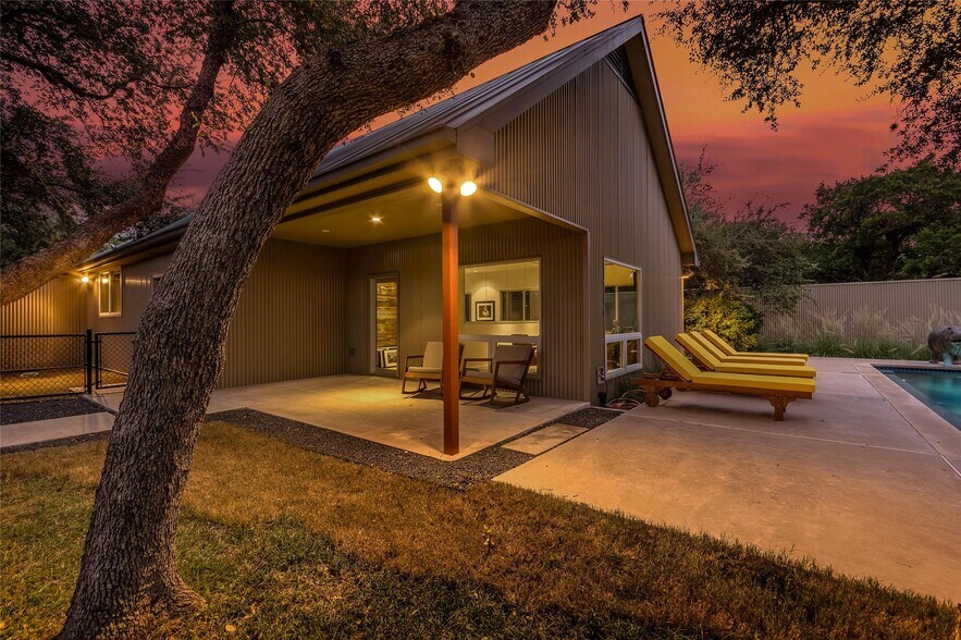 More Photos Of 2606 Ranch Road 620 N, Austin Loft Creative Space For Sale