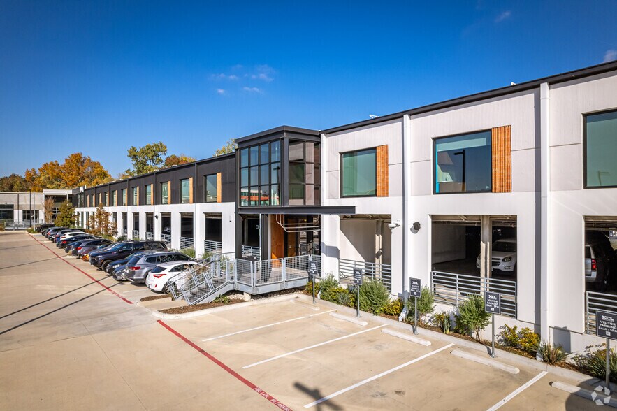 Primary Photo Of 600 N Shepherd Dr, Houston Office For Lease