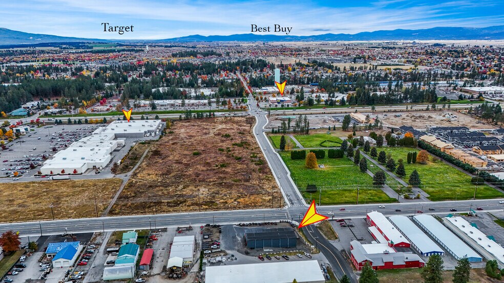 More Photos Of 7168 N Government Way, Dalton Gardens Warehouse For Sale