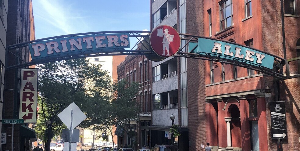 More Photos Of 162 Printers Aly, Nashville Storefront For Lease