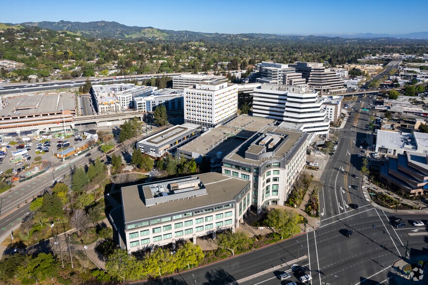 More Photos Of 2001 N Main St, Walnut Creek Office For Lease