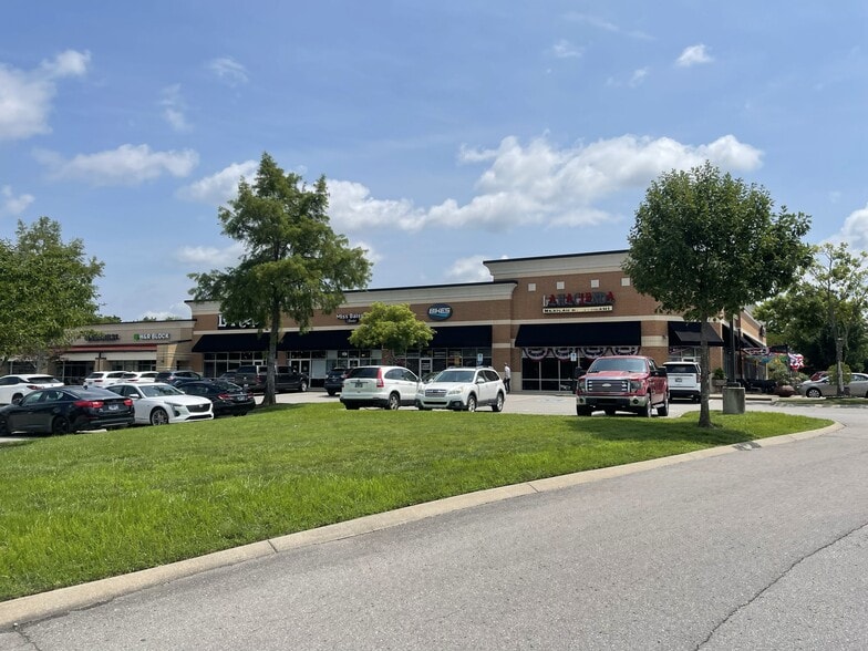 Primary Photo Of 1110 Hillsboro Rd, Franklin Unknown For Lease