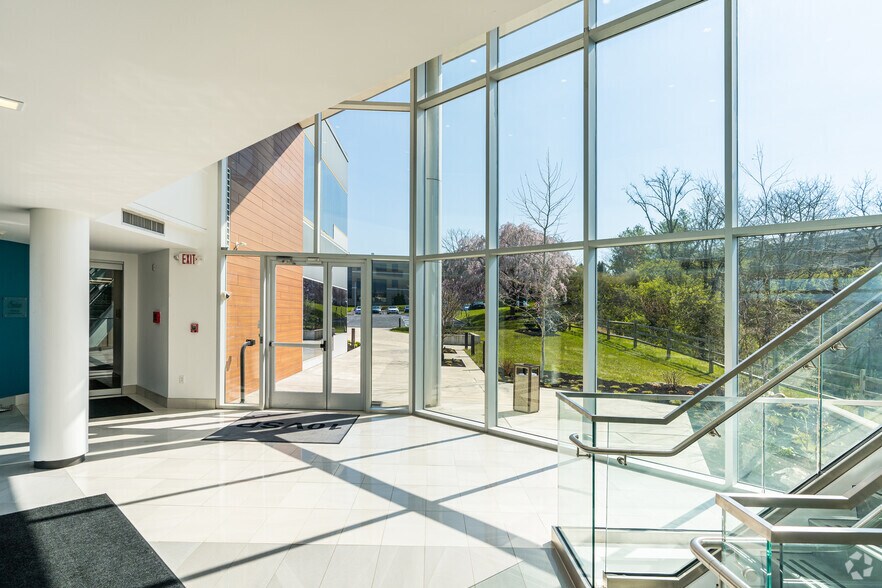 More Photos Of 10 Valley Stream Pky, Malvern Office For Lease