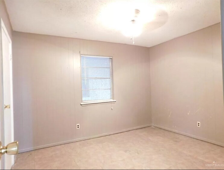 More Photos Of 3616 Harvey St, McAllen Apartments For Sale