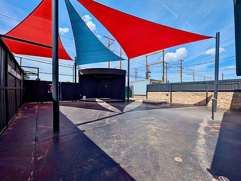 More Photos Of 2909 Pershing Dr, El Paso Storefront Retail Residential For Sale