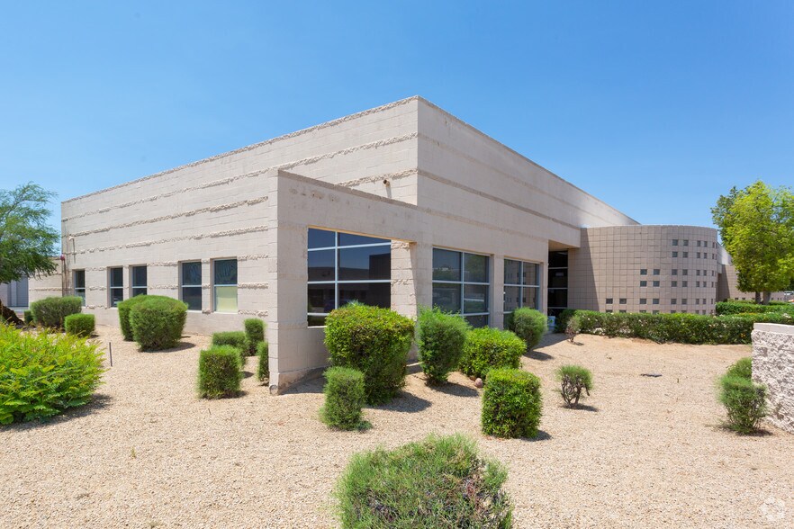 More Photos Of 8361 E Evans Rd, Scottsdale Warehouse For Lease