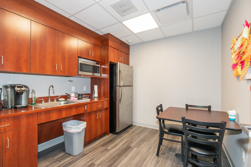 More Photos Of 5 Medical Dr, Port Jefferson Station Medical For Sale
