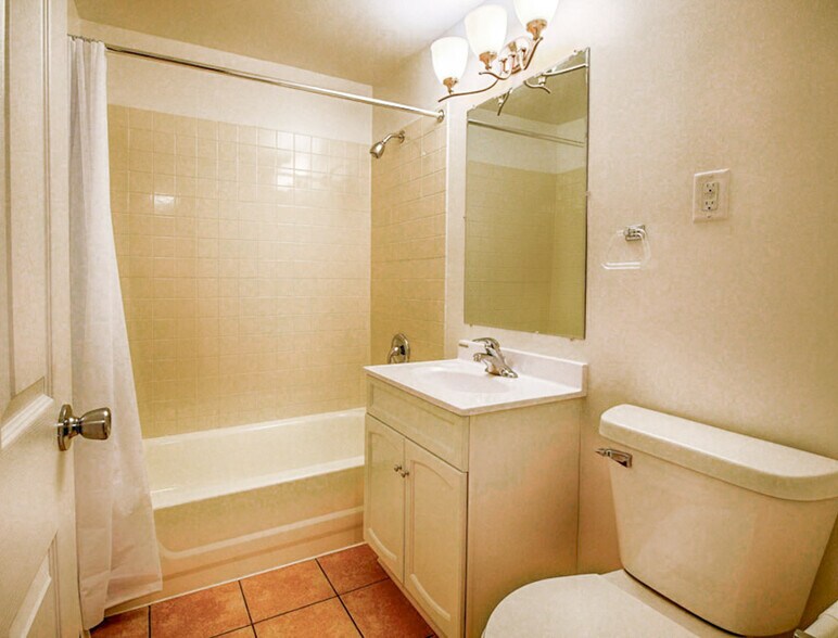 More Photos Of 949-953 E 86th St, Chicago Apartments For Sale