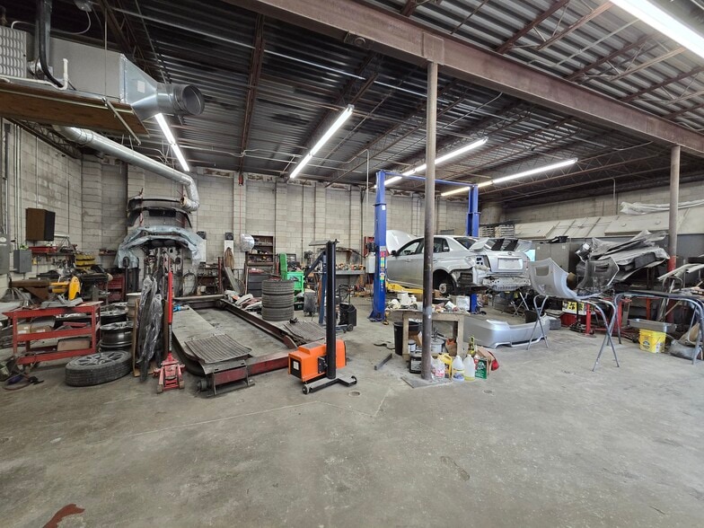 More Photos Of 1112 King St, Portsmouth Auto Repair For Sale