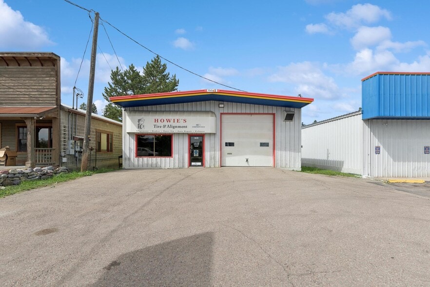 Primary Photo Of 6470 US Highway 93 S, Whitefish General Retail For Sale