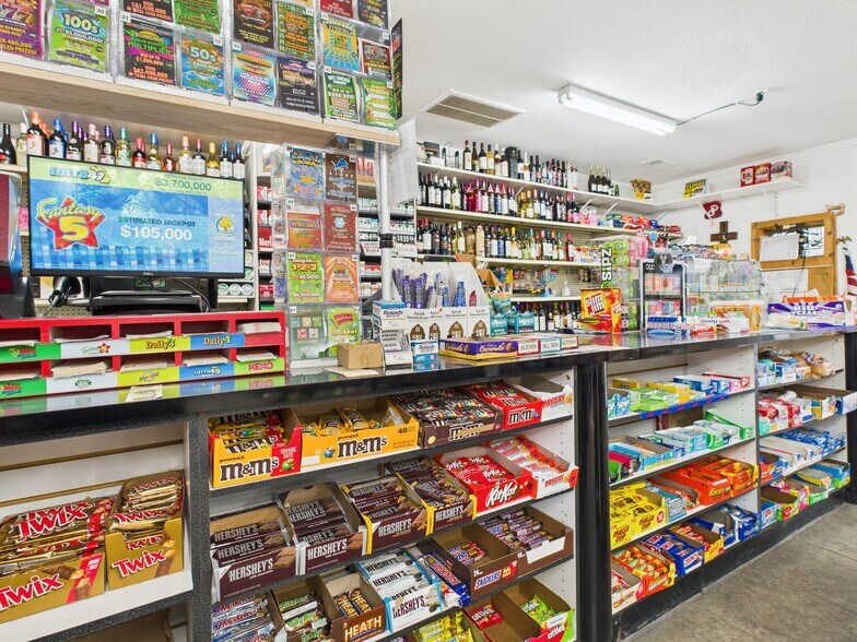 More Photos Of 12240 S Dixie, La Salle Convenience Store For Sale