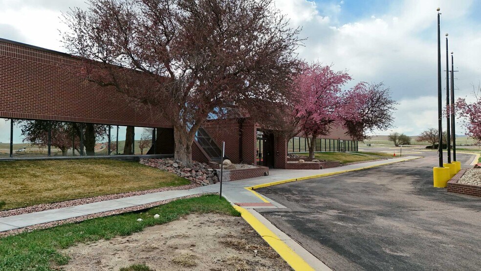 More Photos Of 8955 Drennan Rd, Colorado Springs Flex For Lease
