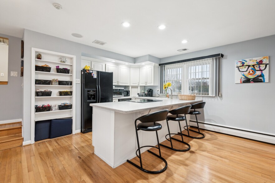 More Photos Of 41 Kings Hwy N, Cherry Hill Medical For Lease