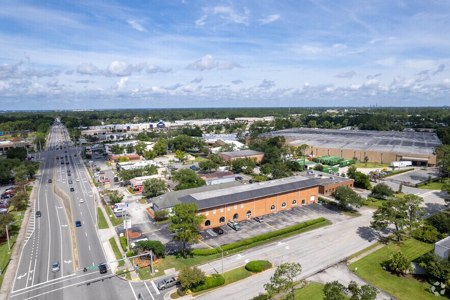 More Photos Of 8409 Baymeadows Rd, Jacksonville Office For Sale