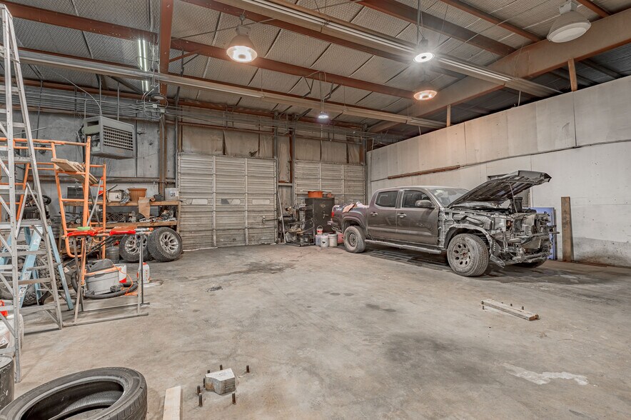 More Photos Of 316 Highway 190 E, Huntsville Auto Repair For Sale