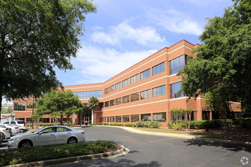 Primary Photo Of 1300 Hospital Dr, Mount Pleasant Medical For Lease
