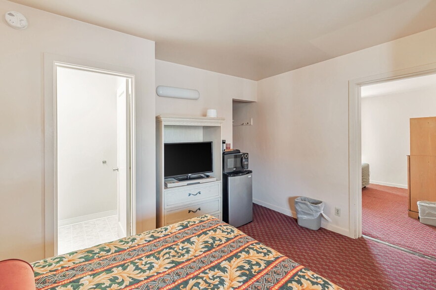 More Photos Of 7525 Mission St, Daly City Hotel For Sale