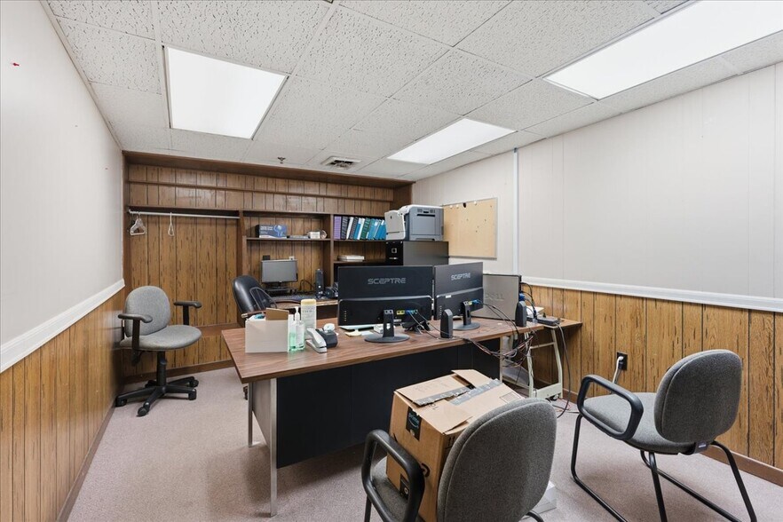 More Photos Of 1609 W 1st North St, Morristown Loft Creative Space For Sale
