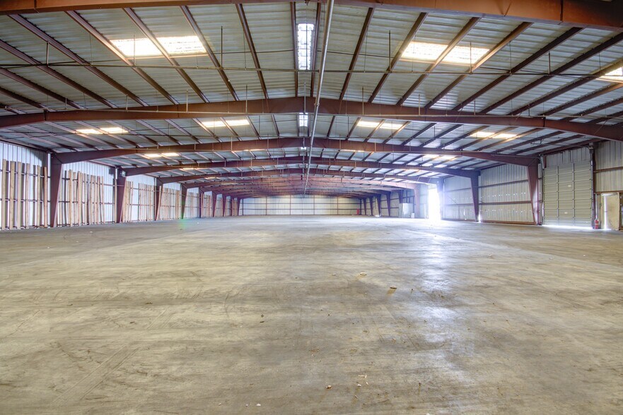 More Photos Of 24895 N Gin St, Belle Mina Unknown For Lease