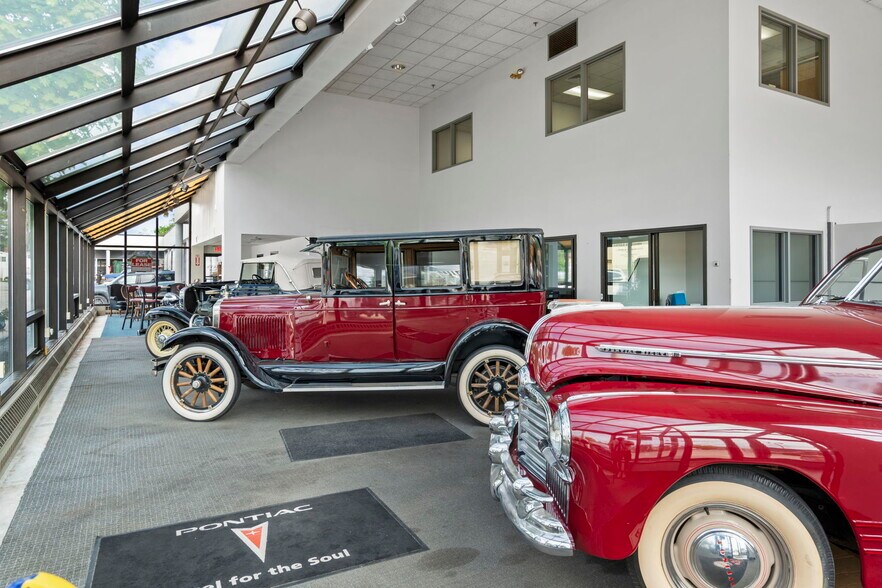 More Photos Of 166 W Main St, Hillsborough Light Distribution For Sale