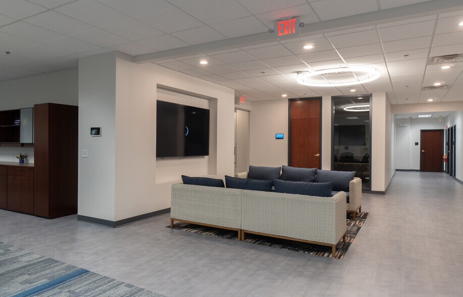 More Photos Of 1120 Pittsford Victor Rd, Pittsford Office For Sale